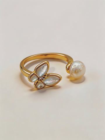 Dainty Butterfly ring